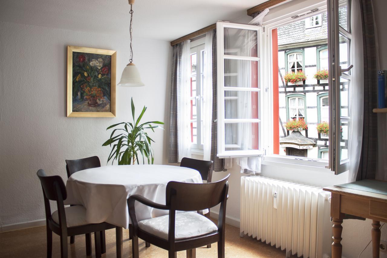 Hotel Flosdorff - Appartements Monschau Eksteriør billede
